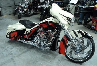 Custom Harley Davidson Baggers